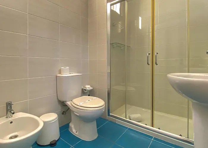 Shradhala V4 Marina By Hsrentals * فيلامورا